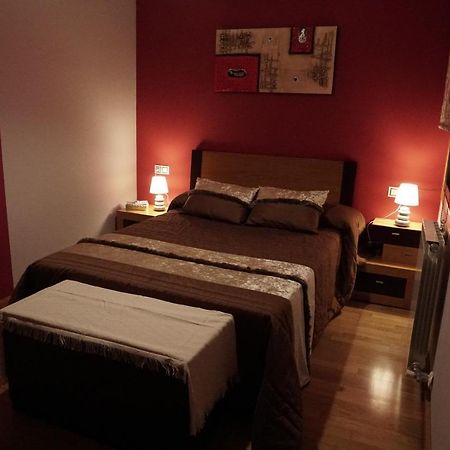 Piso Alerin Apartman Silleda Kültér fotó
