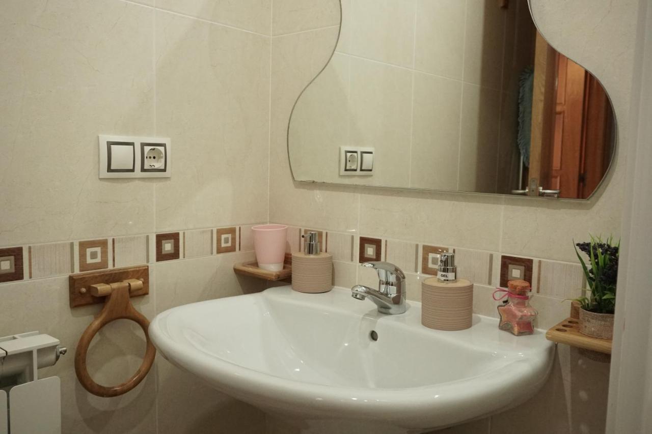 Piso Alerin Apartman Silleda Kültér fotó
